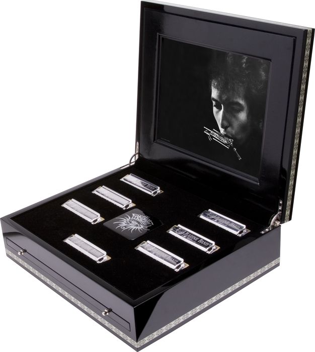 Hohner Bob Dylan Hand-Signed Natural Key 7-Piece Harmonica Set